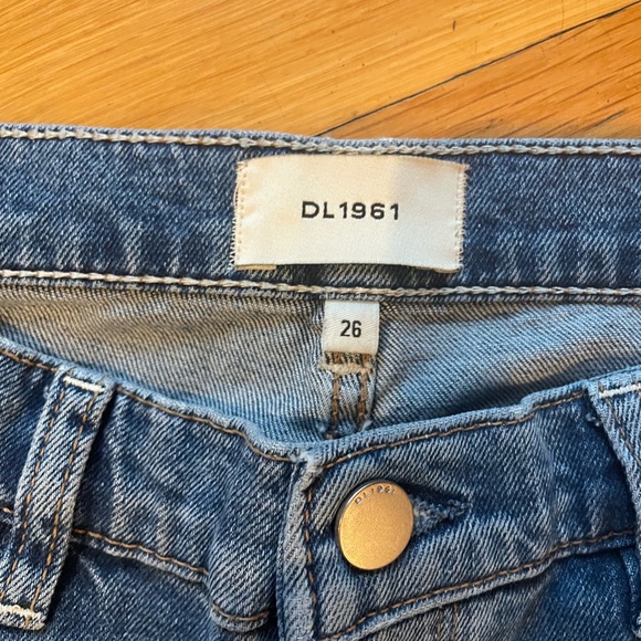 NWOT DL1961 Joni Slim Boot 32” Size 26 - Picture 7 of 8